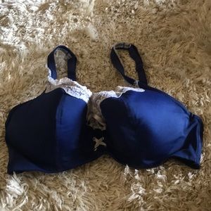 38D bra